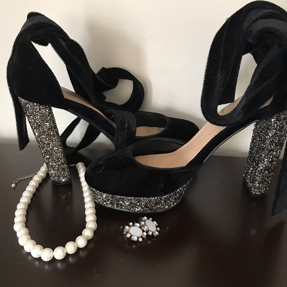 Black velvet ankle wrap platform shoes!